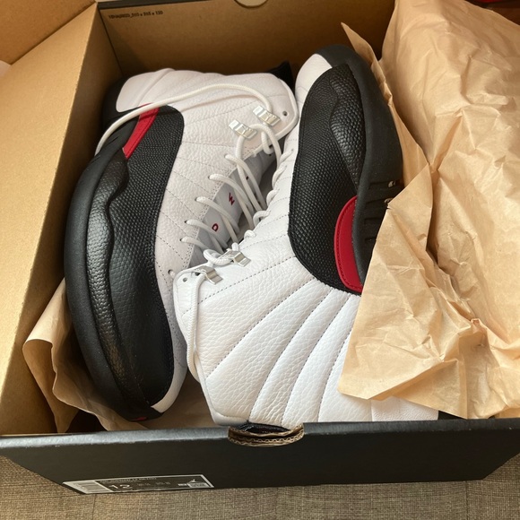 Jordan Men White and Black Sneakers with Red Accents - Picture 7 of 12